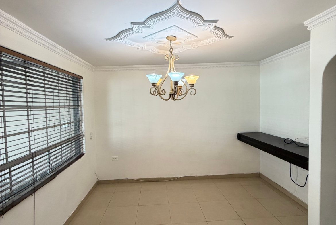 CASA EN CUCAPAH